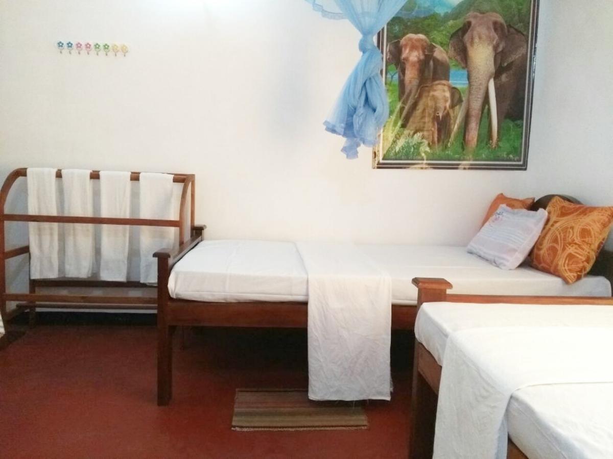 Pawansa Home Stay Хабарана Екстер'єр фото